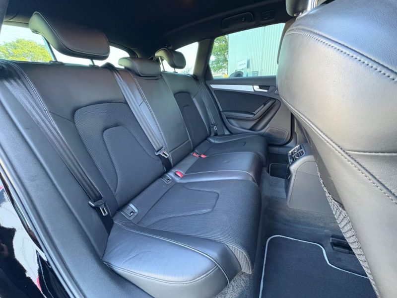 AUDI A4 2.0 TDI S LINE SPORTPAKET PLUS BREAK 177 CV GARANTIE 12 MOIS