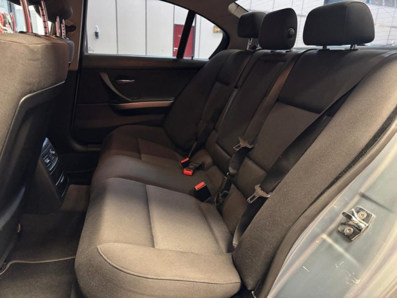 BMW SERIE 3 - 318D 122 Confort 