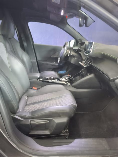 PEUGEOT 2008 1,2 PURETECH 130 CV EAT 8 GT LINE