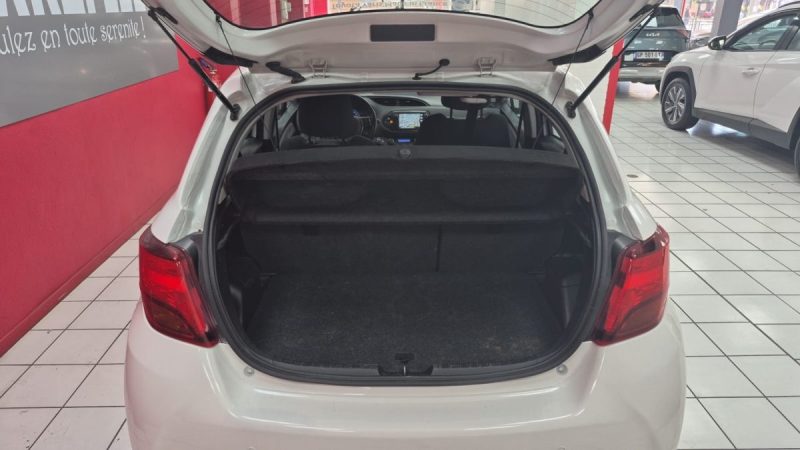 TOYOTA YARIS HYBRID 2016