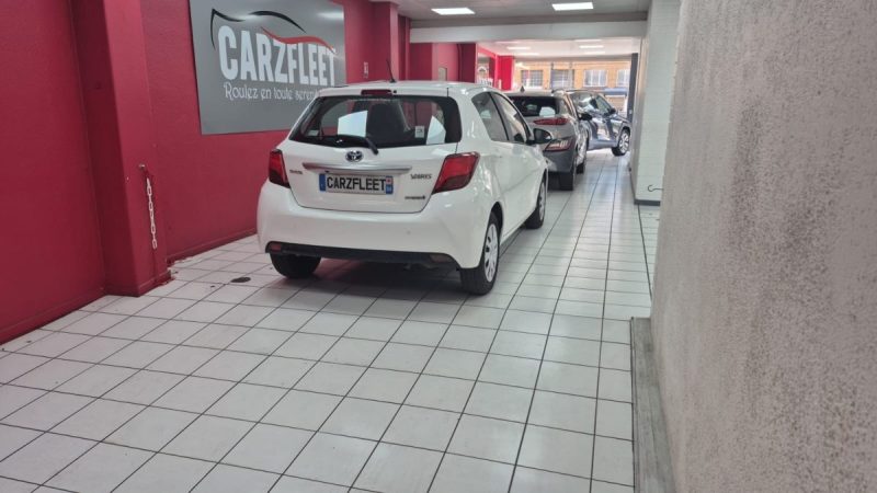 TOYOTA YARIS HYBRID 2016