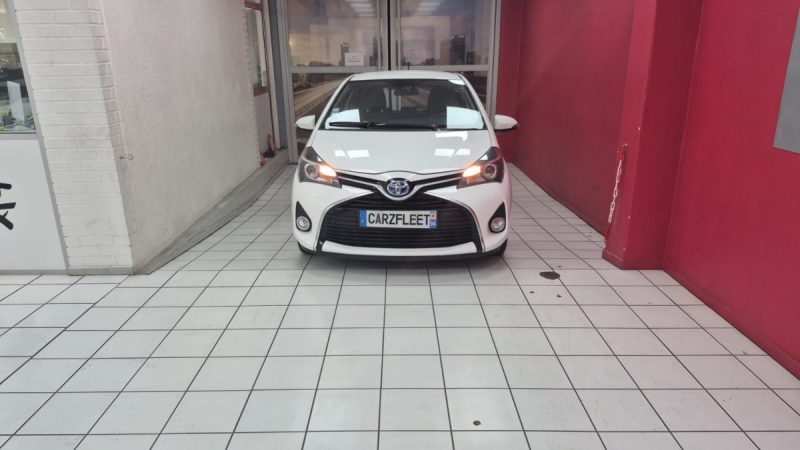 TOYOTA YARIS HYBRID 2016