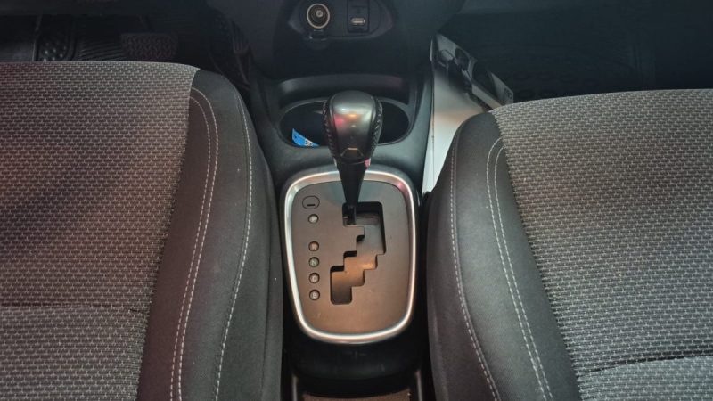 TOYOTA YARIS HYBRID 2016