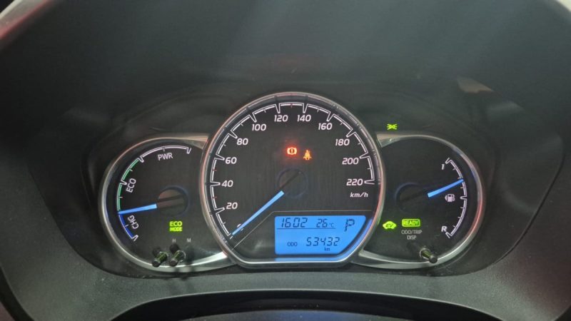 TOYOTA YARIS HYBRID 2018