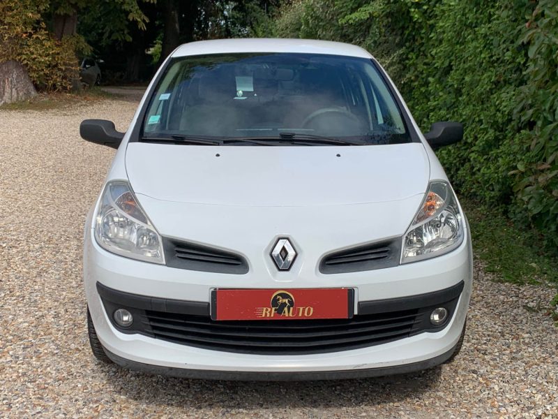 RENAULT CLIO 2006 1.5DCI 85