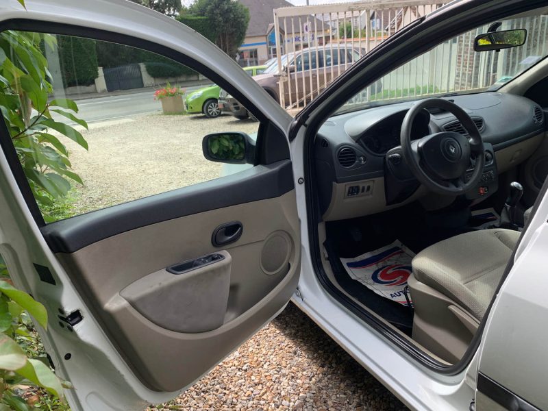 RENAULT CLIO 2006 1.5DCI 85