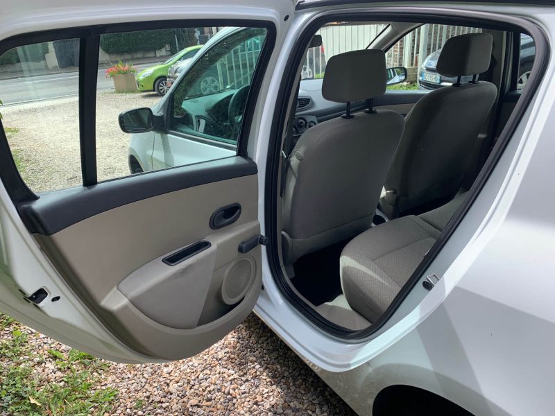 RENAULT CLIO 2006 1.5DCI 85