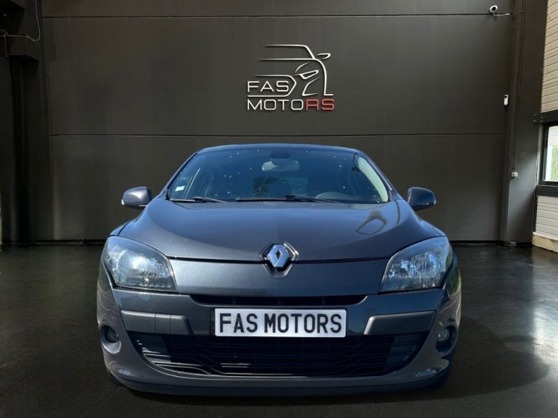 RENAULT MEGANE 2011