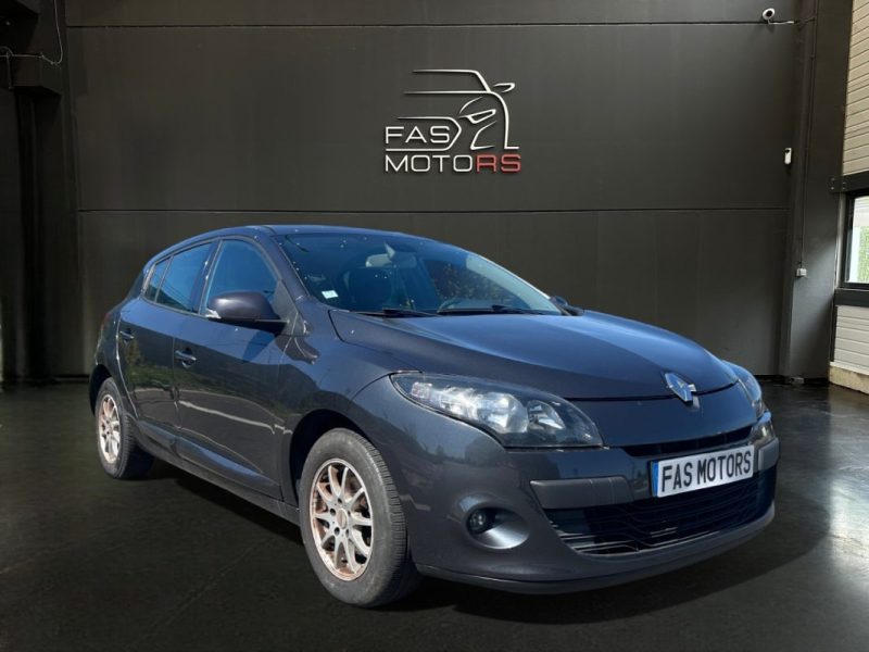 RENAULT MEGANE 2011