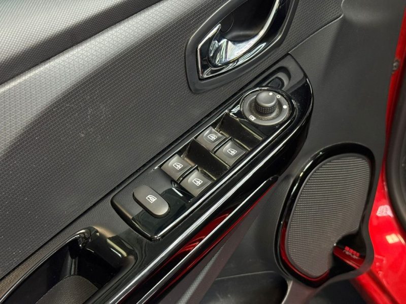 RENAULT CLIO 0.9 TCe Energy Intens 90 ch