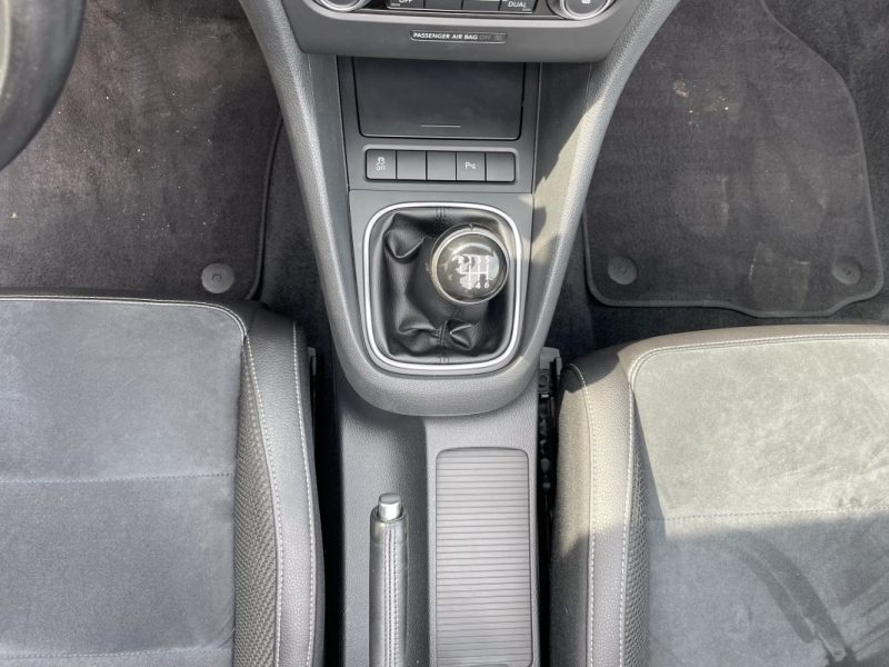 VOLKSWAGEN GOLF CABRIOLET 2012