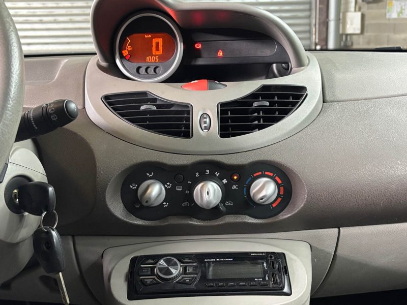 RENAULT TWINGO 1.5 DCi 65 CH GARANTIE 6 MOIS