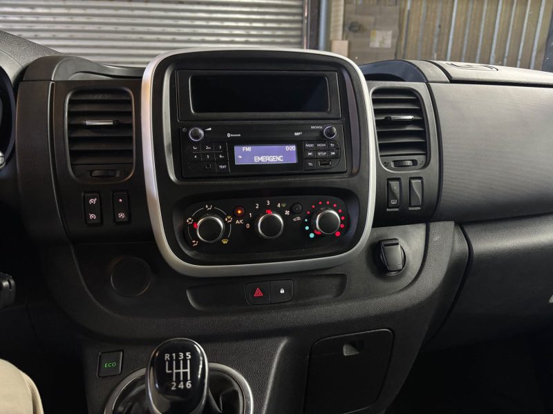 RENAULT TRAFIC L1H1 1200 1.6 DCI 95ch TVA RECUPERABLE GARANTIE 1 AN