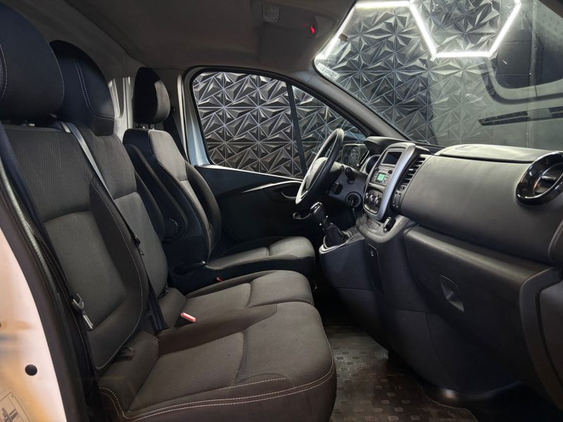 RENAULT TRAFIC L1H1 1200 1.6 DCI 95ch TVA RECUPERABLE GARANTIE 1 AN