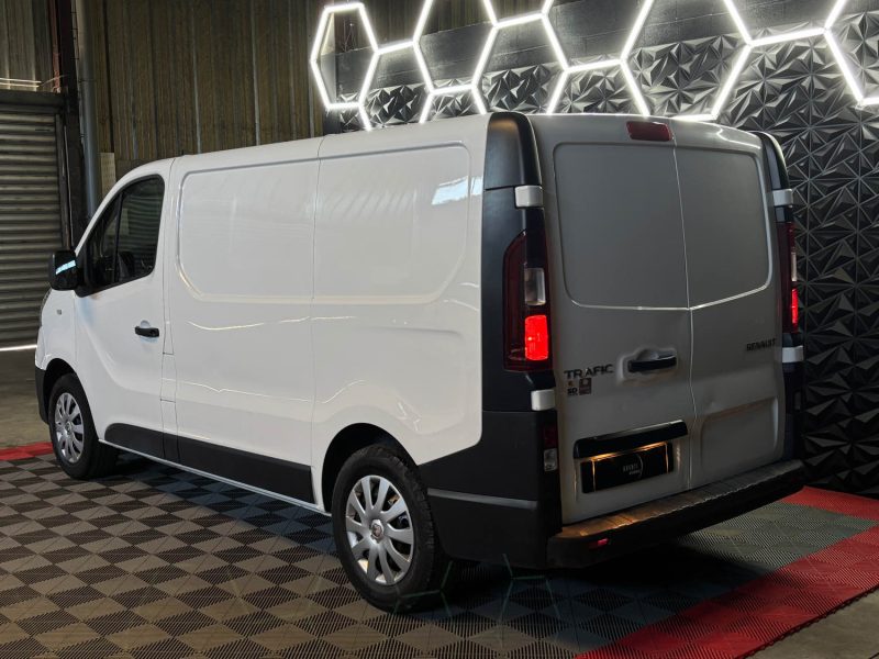 RENAULT TRAFIC L1H1 1200 1.6 DCI 95ch TVA RECUPERABLE GARANTIE 1 AN