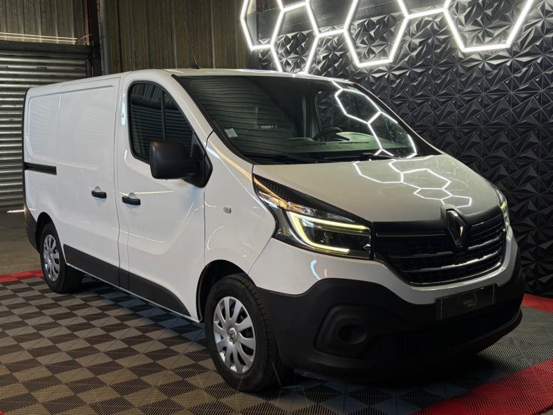 RENAULT TRAFIC L1H1 1200 1.6 DCI 95ch TVA RECUPERABLE GARANTIE 1 AN