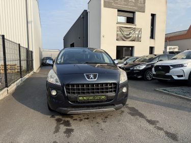 PEUGEOT 3008 2011