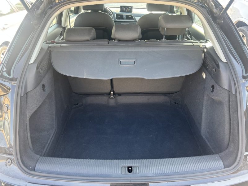 AUDI Q3 (2) 2.0 TDI 120 AMBIENTE