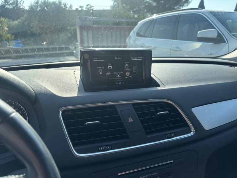 AUDI Q3 (2) 2.0 TDI 120 AMBIENTE