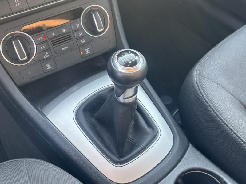 AUDI Q3 (2) 2.0 TDI 120 AMBIENTE