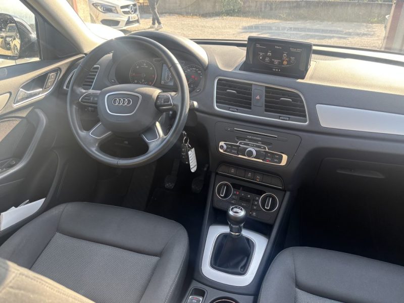 AUDI Q3 (2) 2.0 TDI 120 AMBIENTE