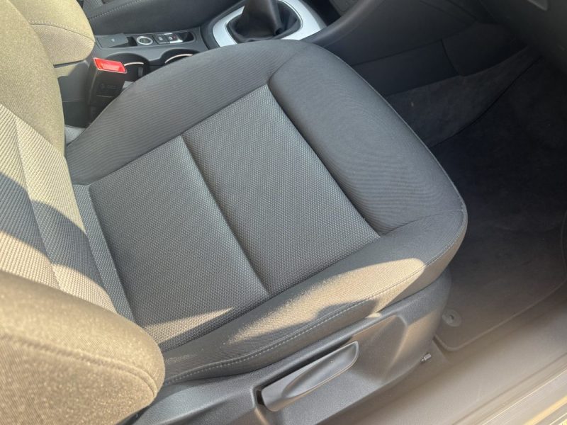 AUDI Q3 (2) 2.0 TDI 120 AMBIENTE