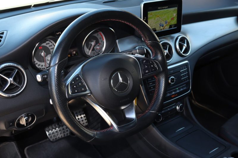 MERCEDES CLA SHOOTING BRAKE 220 D FASCINATION 4MATIC 7G-DCT