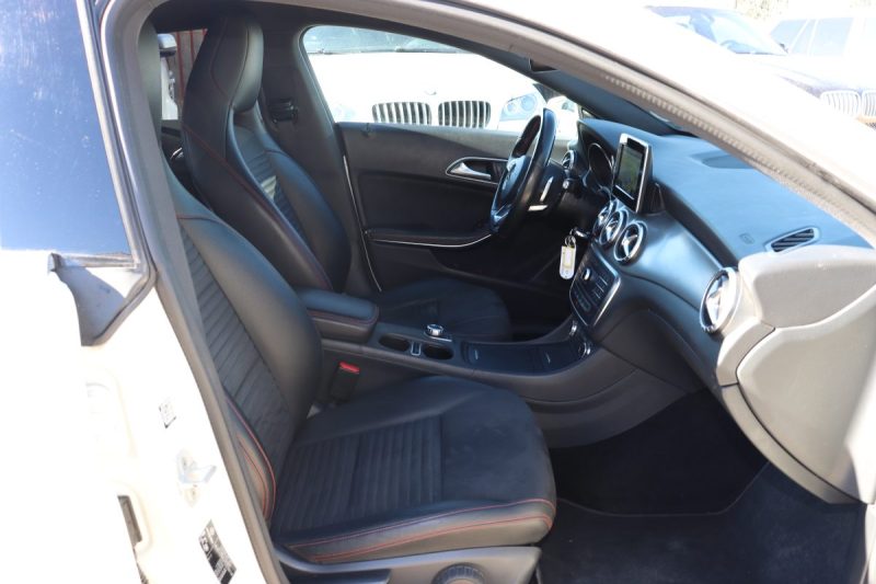 MERCEDES CLA SHOOTING BRAKE 220 D FASCINATION 4MATIC 7G-DCT