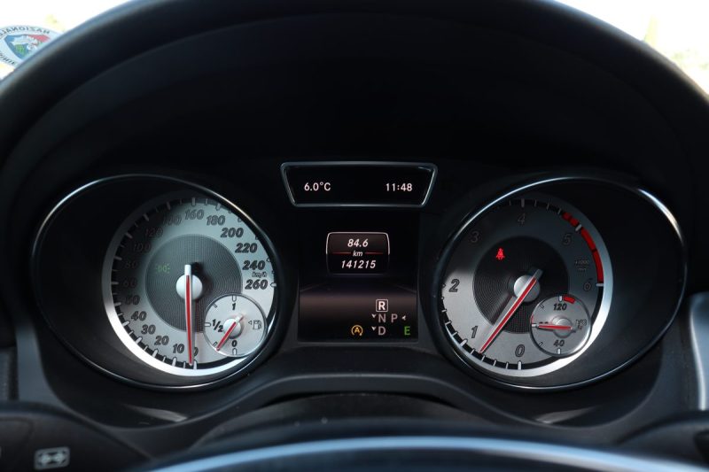MERCEDES CLA SHOOTING BRAKE 220 D FASCINATION 4MATIC 7G-DCT