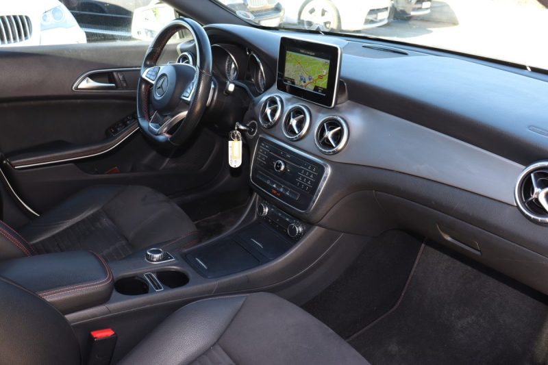 MERCEDES CLA SHOOTING BRAKE 220 D FASCINATION 4MATIC 7G-DCT