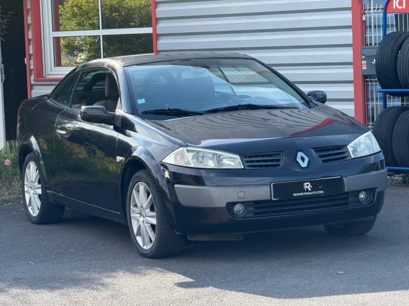RENAULT MEGANE CC / ESSENCE / BOITE MANUELLE / 4 PLACES / REVISION ET DISTRIBUTION OK