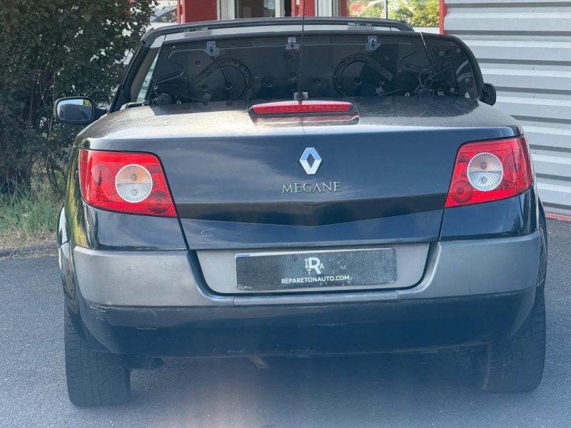 RENAULT MEGANE CC / ESSENCE / BOITE MANUELLE / 4 PLACES / REVISION ET DISTRIBUTION OK