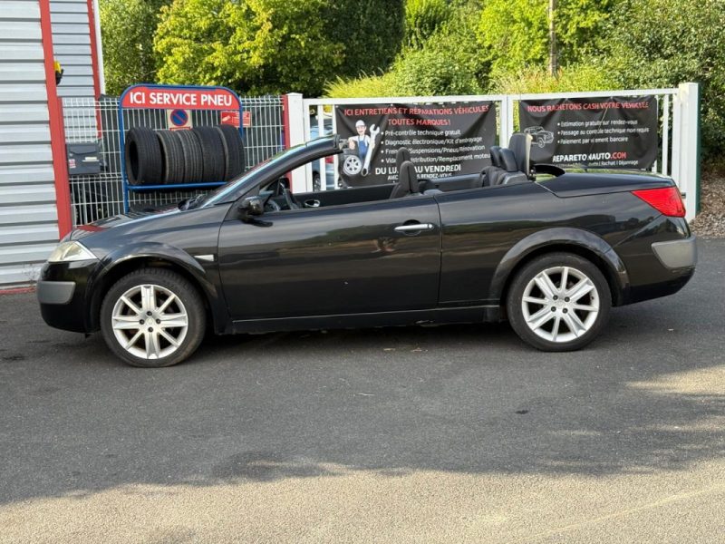 RENAULT MEGANE CC / ESSENCE / BOITE MANUELLE / 4 PLACES / REVISION ET DISTRIBUTION OK