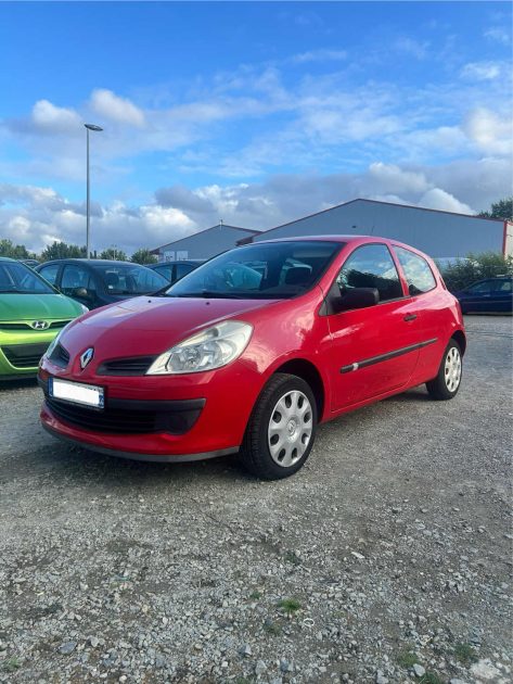 RENAULT CLIO  1.2 16V 75
