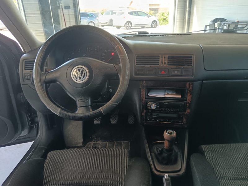 VOLKSWAGEN BORA 2000