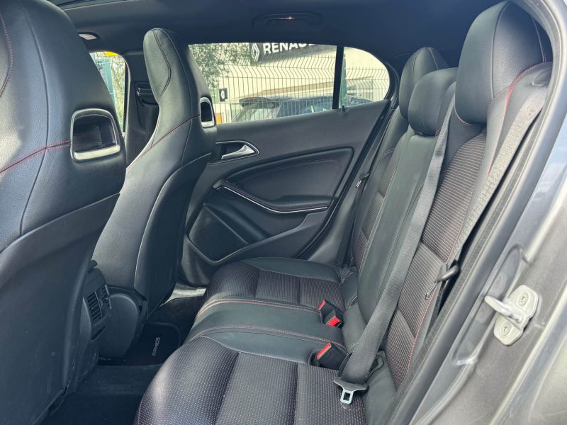 MERCEDES CLASSE GLA BRUIT AU DEMARRAGE 