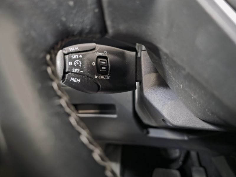 PEUGEOT 3008 1.6 BlueHDi 120ch Allure S&S EAT6