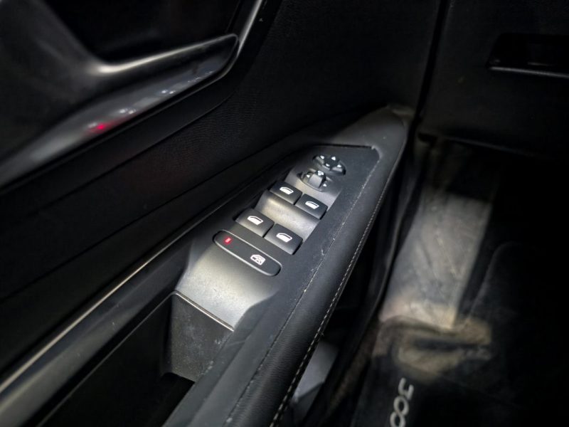 PEUGEOT 3008 1.6 BlueHDi 120ch Allure S&S EAT6