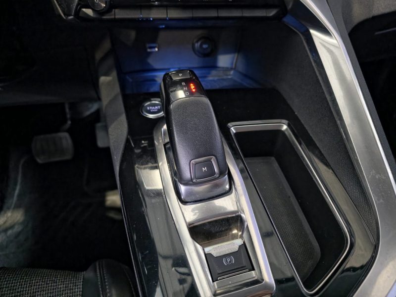 PEUGEOT 3008 1.6 BlueHDi 120ch Allure S&S EAT6