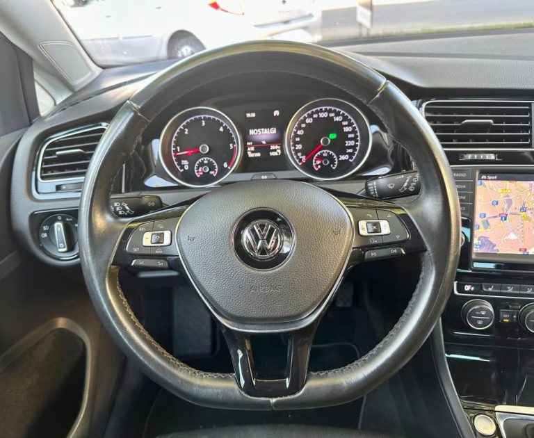 VOLKSWAGEN GOLF VI 2016