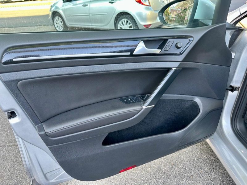 VOLKSWAGEN GOLF VI 2016