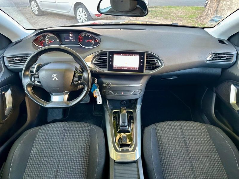 PEUGEOT 308 2020