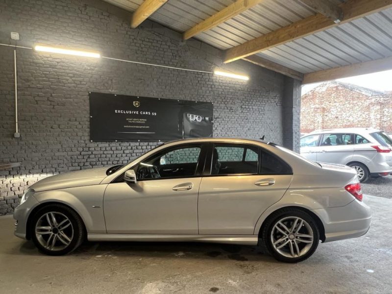 Mercedes Classe C220 CDI 170cv Pack AMG Boite auto GPS Phare xénon 110 000 kms garantie 6 mois