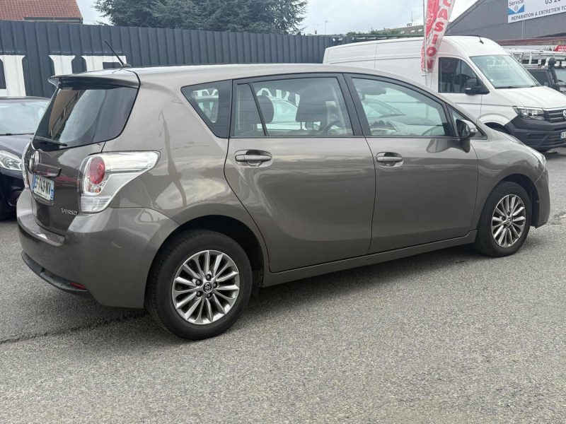 TOYOTA VERSO 2016