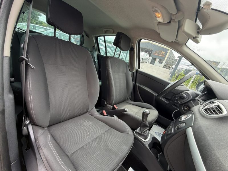 RENAULT Clio III Phase 2 1.2 16V 100 ch – Dynamique TomTom Pack / 1ère Main / GPS  / Garantie 6 Mois