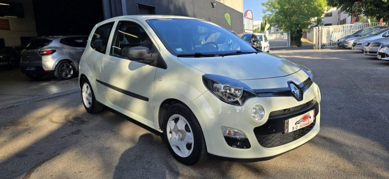 Renault twingo 2 phase 2 1.2l authentique 75ch, *Très peu kilométrés*, *Régulateur de vitesse*, *Idé