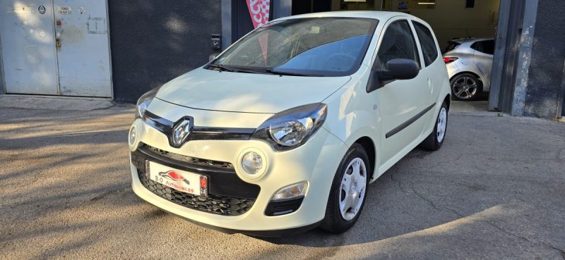 Renault twingo 2 phase 2 1.2l authentique 75ch, *Très peu kilométrés*, *Régulateur de vitesse*, *Idé