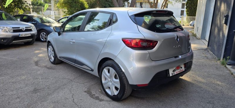 Renault CLIO IV 1.5l DCI 90ch, *Très peu kilométrés*, *Clim*, *GPS*, *Première main*