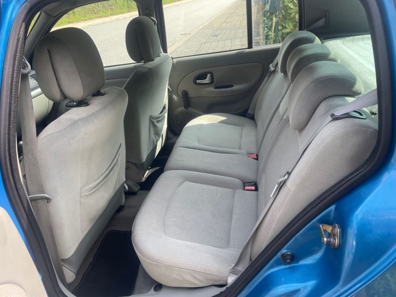 RENAULT CLIO II PHASE II 1.4i 16V 100CV