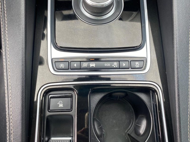 JAGUAR F-PACE 2.0D 180 10CV R-Sport 🚙 Toit pano 🌞 Caméra 📷 Reprise + Garantie 6 mois✅